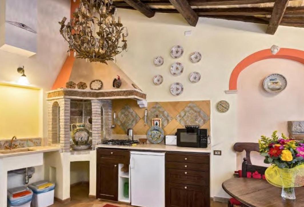 Navona Luxury Terrace Apartment - 12 Guests * Rome