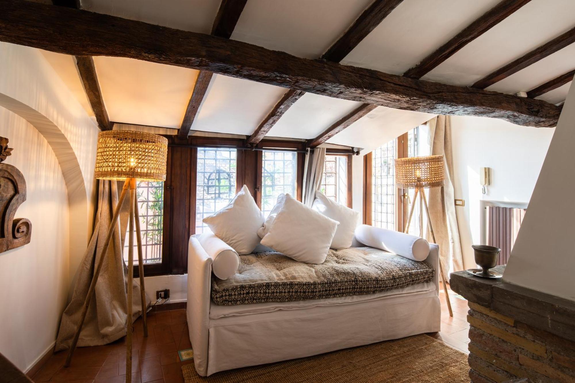 Navona Luxury Terrace Apartment - 12 Guests * Rome